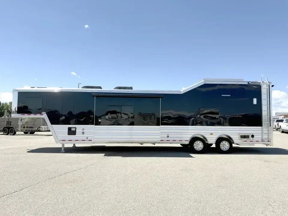 2027 Cimarron Freedom Toyhauler lq photo 2