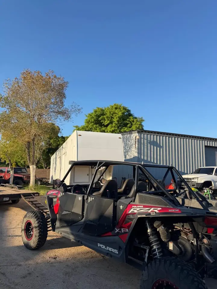 2018 Polaris RZR xpt 4seater photo 4