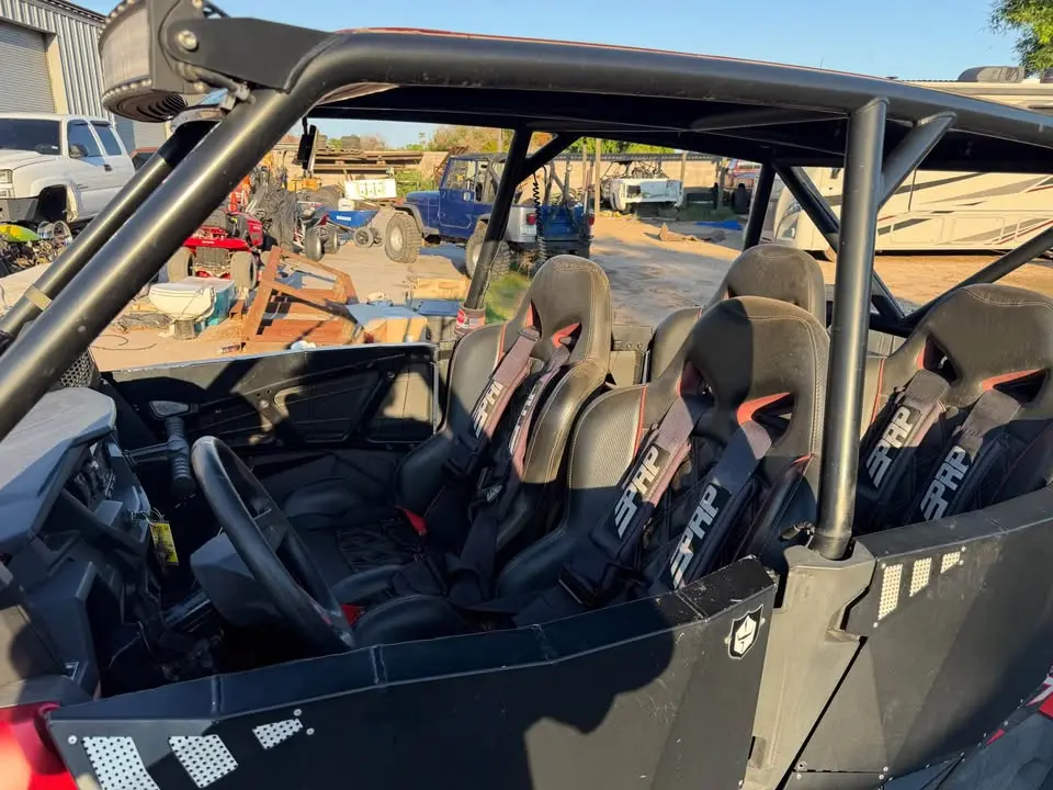 2018 Polaris RZR xpt 4seater photo 5