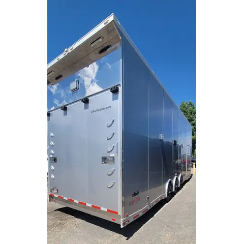 InTech stacker 32' bumper pull — Enclosed Trailers