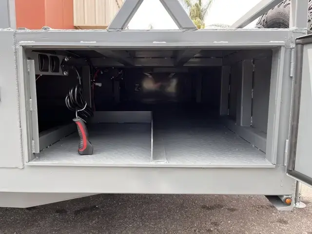 FRACTAL 8.5 X 20 BAJA-LITE OFFROAD TRAILER photo 3