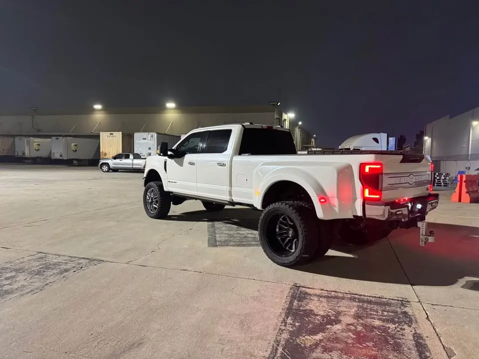 2022 Ford f-350 King Ranch Pickup photo 5
