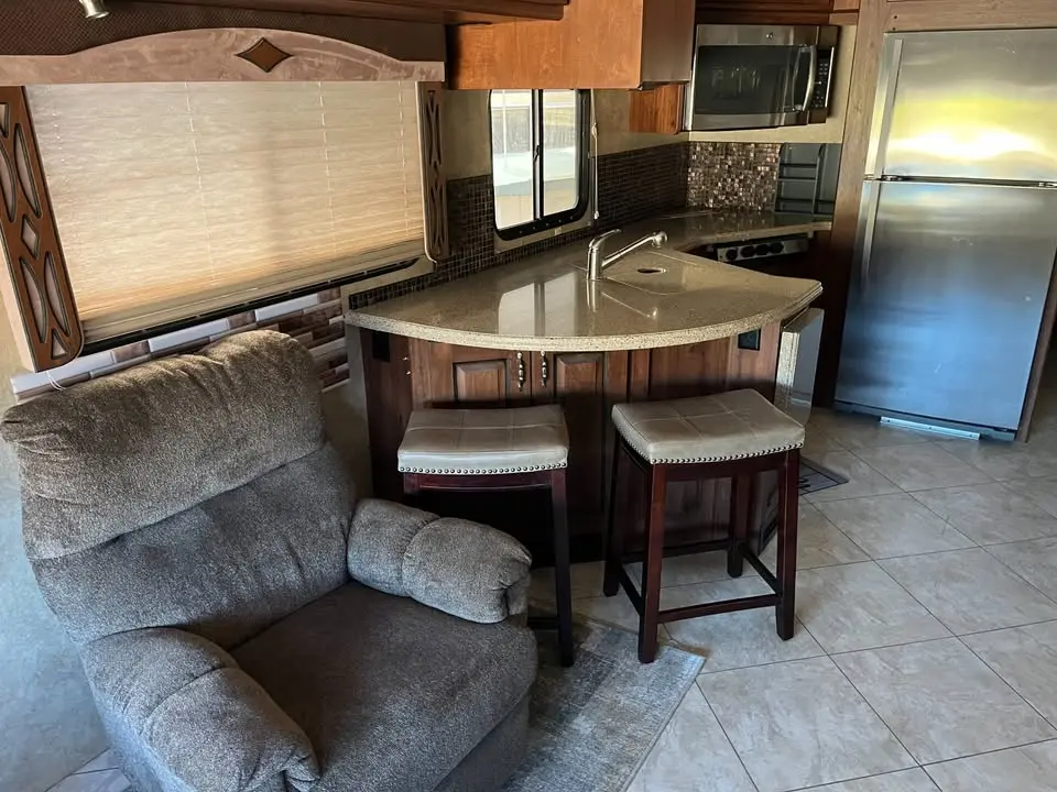 2013 Fleetwood Excursion Diesel 35B photo 6