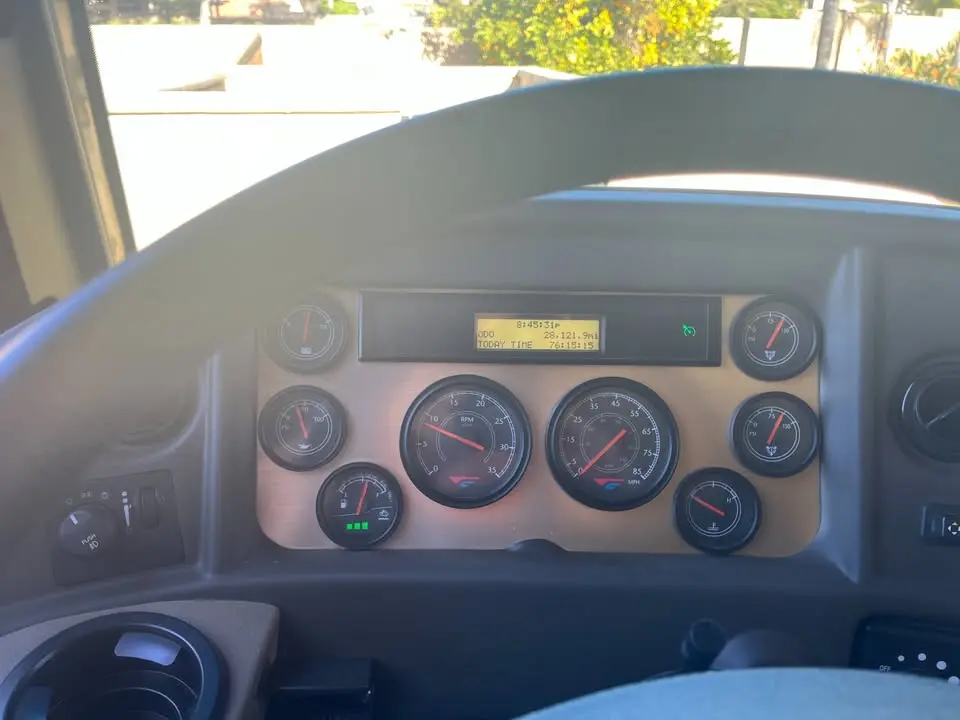 2013 Fleetwood Excursion Diesel 35B photo 8