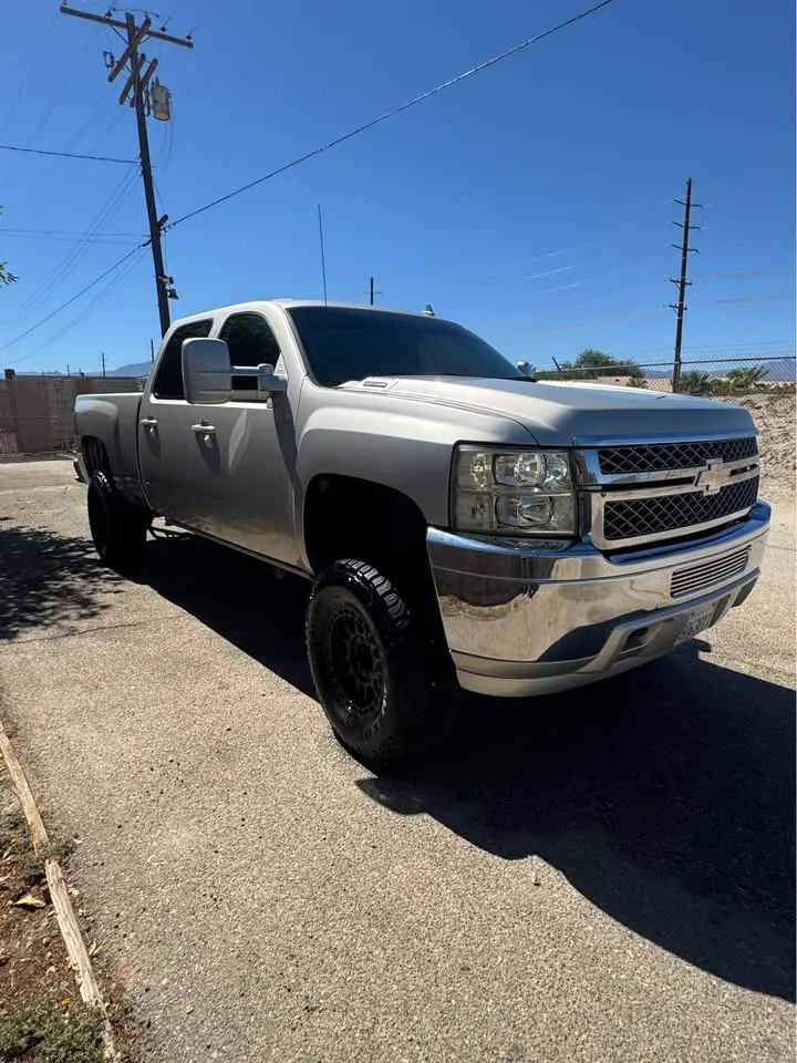 2009 Chevrolet 2500 Crew Cab photo 5