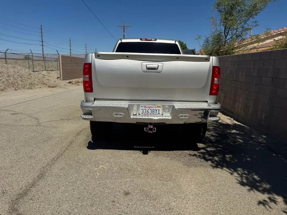 2009 Chevrolet 2500 Crew Cab photo 10