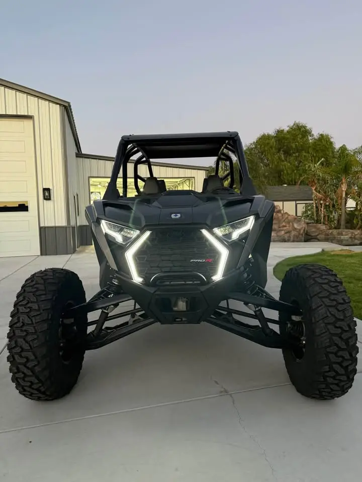2025 Polaris Pro R 4 Ultimate photo 4