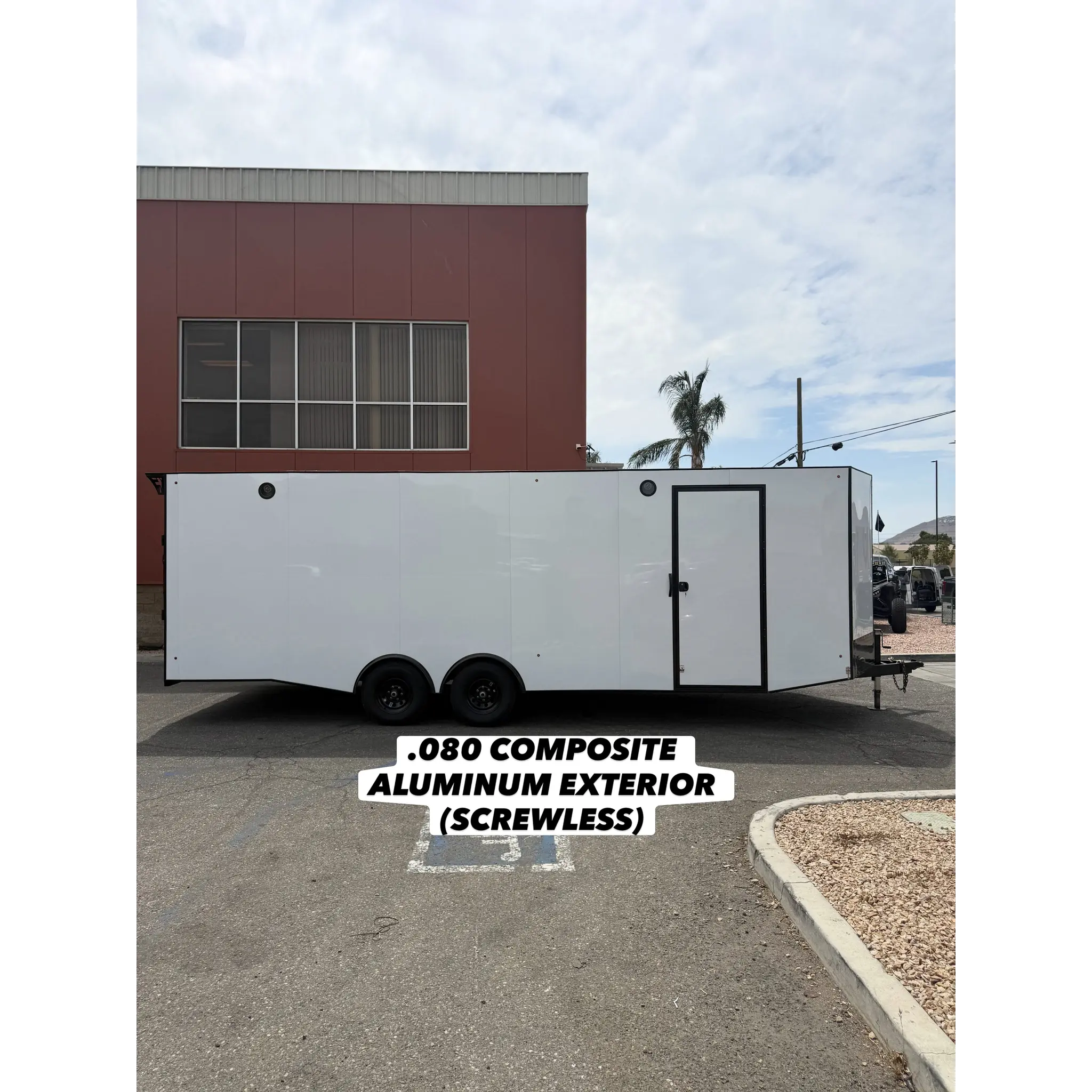 FRACTAL RACE TRAILER photo 3