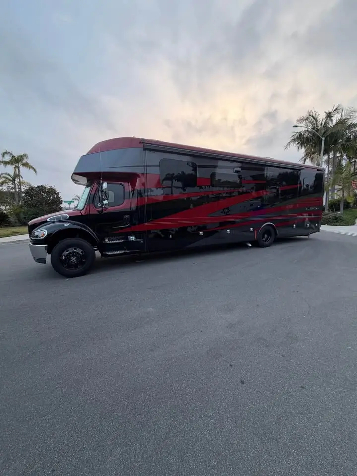 2023 Tiffin Motorhomes Allegro Bay