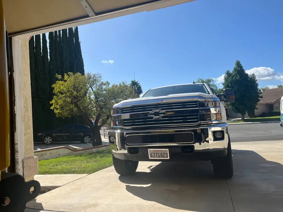 2017 Chevrolet HD 2500LT photo 4